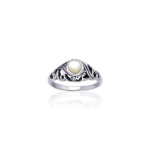 Filigree Sterling Silver Ring with Mother of Pearl Gem